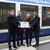 Der Bahnhof Eichstätt Stadt ist ab sofort barrierefrei erreichbar. Verkehrsminister Hans Reichhart beim Ortstermin am Bahnhof Eichstätt Stadt mit Klaus-Dieter Josel, dem Konzernbevollmächtigten der Deutschen Bahn für den Freistaat Bayern und Andreas Steppberger, dem Oberbürgermeister der Stadt Eichstätt