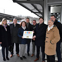 Übergabe des Fördersignets "Bayern barrierefrei" am Bahnhof Coburg