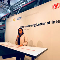 Verkehrsministerin Aigner bei der 'Innotrans' in Berlin