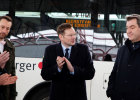 Ministerpräsident Dr. Markus Söder und Verkehrsminister Dr. Hans Reichhart bei  der Übergabe der Förderbescheide für die Grundlagenstudie zur Erweiterung des VGN und VVM an Vertreter der Landkreise und kreisfreien Städte