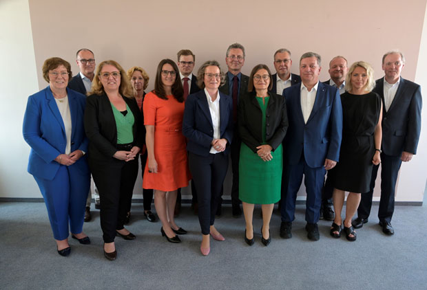 Gruppenbild mit den Teilnehmerinnen und Teilnehmern der Sonder-BMK