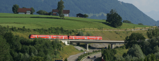 Bundesstraße 19 und Regionalbahn Kempten – Lindau südlich Kempten