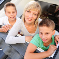 Familien benötigen Wohnraum © Fotolia.com; klickerminth